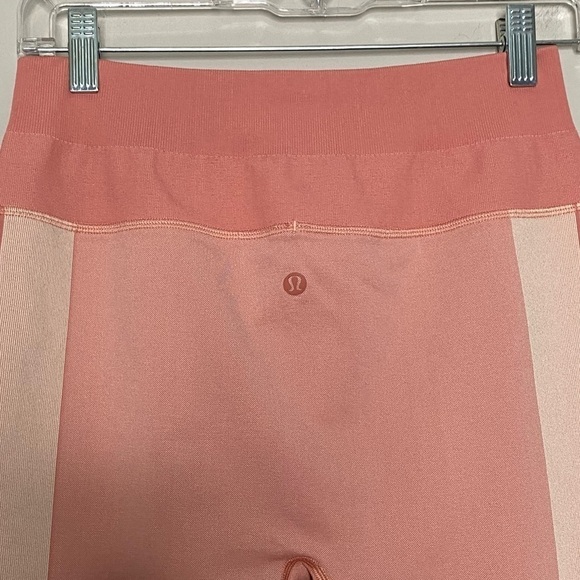 Lululemon Ebb to Train High Rise Tight Leggings in Copper Clay/Angel Wing, 8 - Picture 9 of 10
